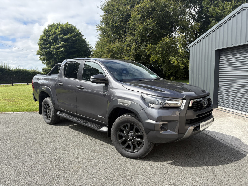 Cormeen Vehicle Sales | 2025 (251) Toyota Hilux Invicible | Online